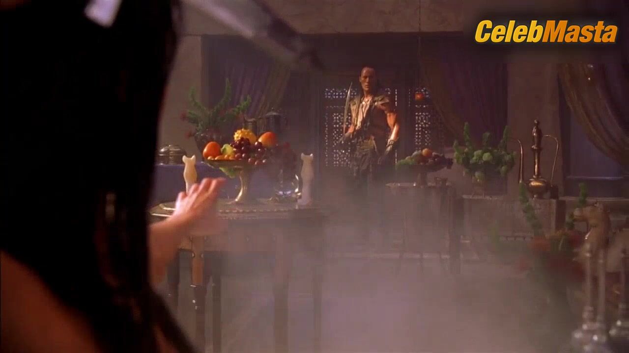 Kelly Hu ’s Sexy Scene From The Scorpion King - Photo 1 of 5 photo 2
