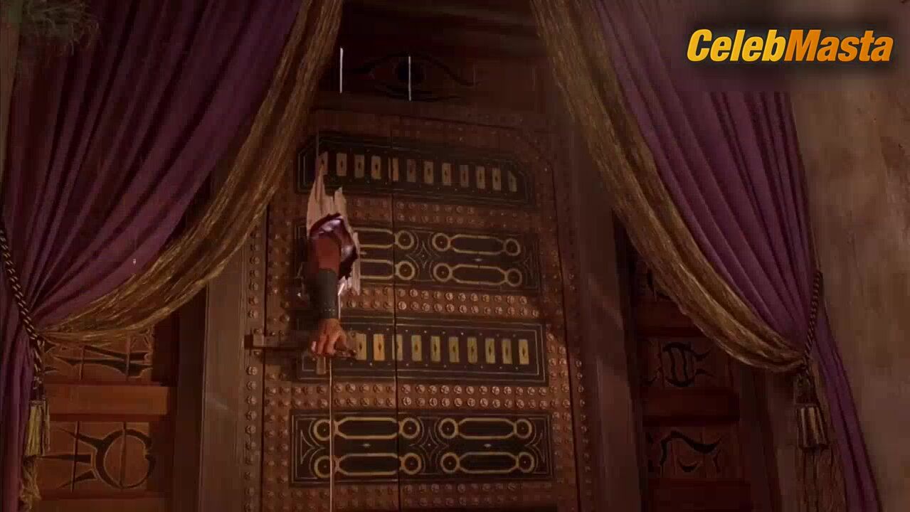 Kelly Hu ’s Sexy Scene From The Scorpion King - Photo 1 of 5 photo 4