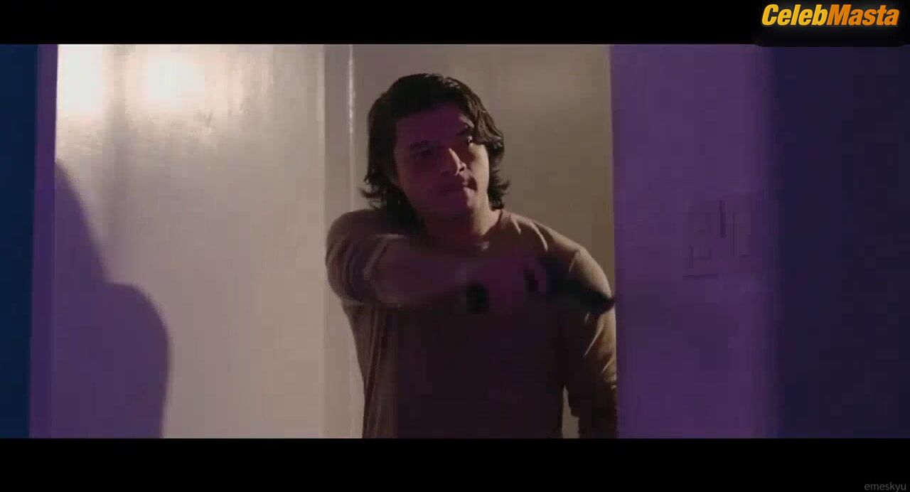 Gwen Garci Tits Scene From Doblado - Photo 2 of 5 photo 1