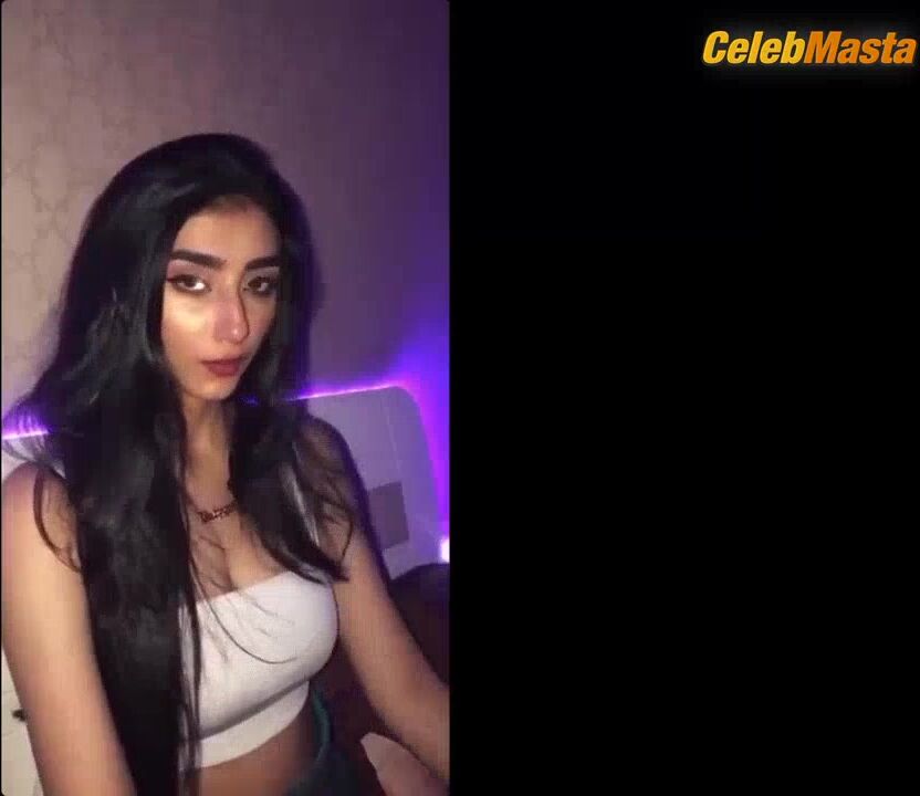 Nazila Sitaishi Tits Scene From Photoshoot - Photo 1 of 5 photo 5