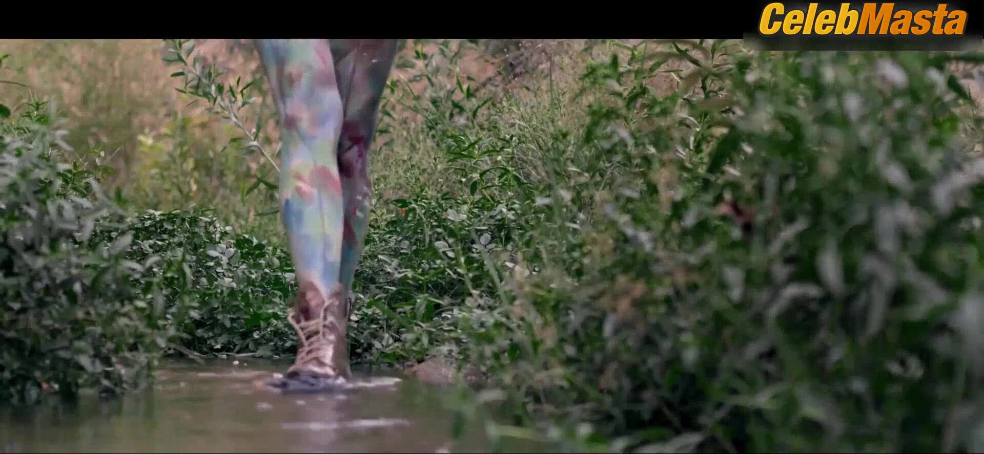 Britt Lower Tits And Underwear Scene From Circus Person - Photo 2 of 5