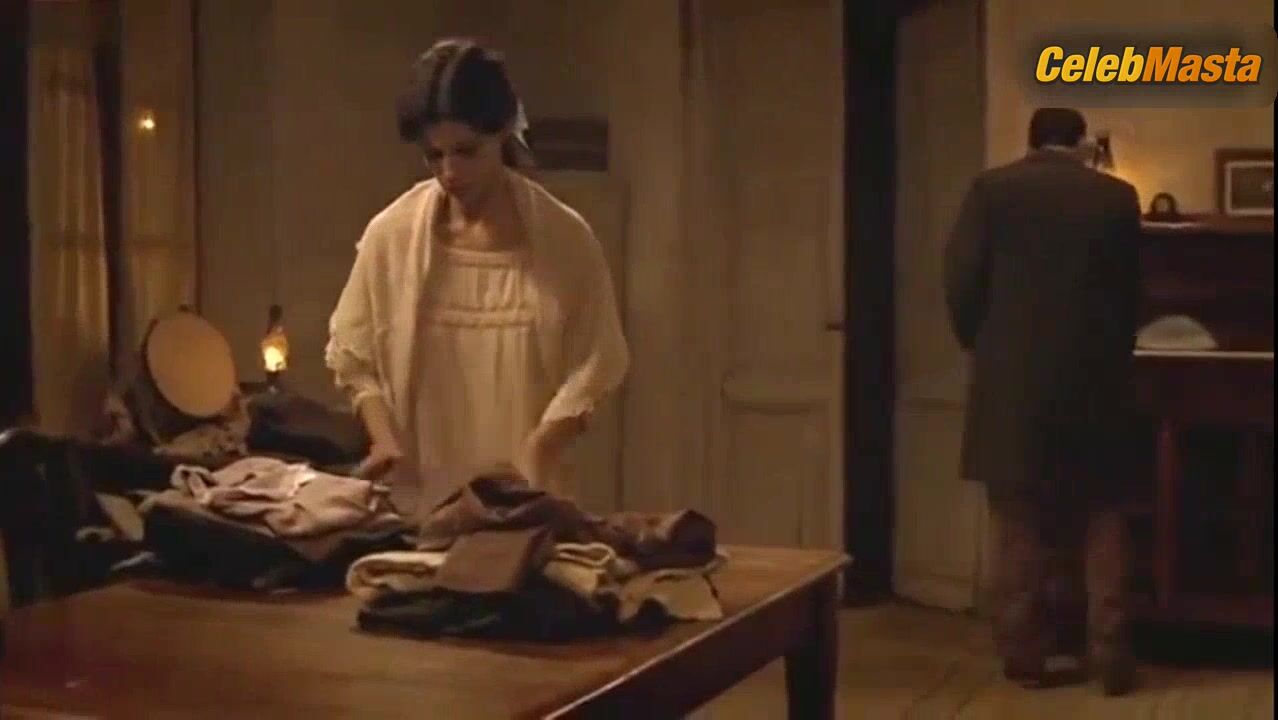 Maribel Verdu ’s Sexy Scene From El Nino De Barro - Photo 3 of 5 photo 2