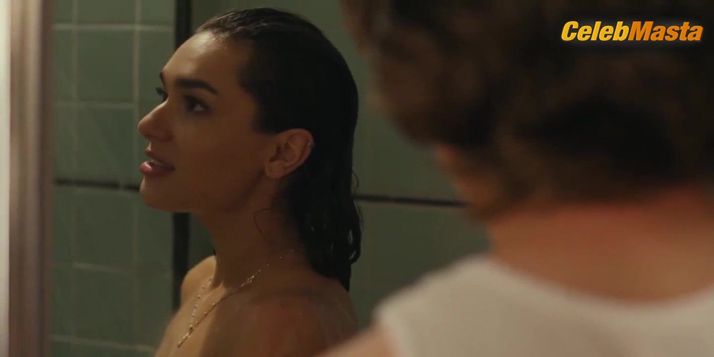 Paulina Chavez Reveals All In A Scene In Landman - Photo 2 of 5 photo 4