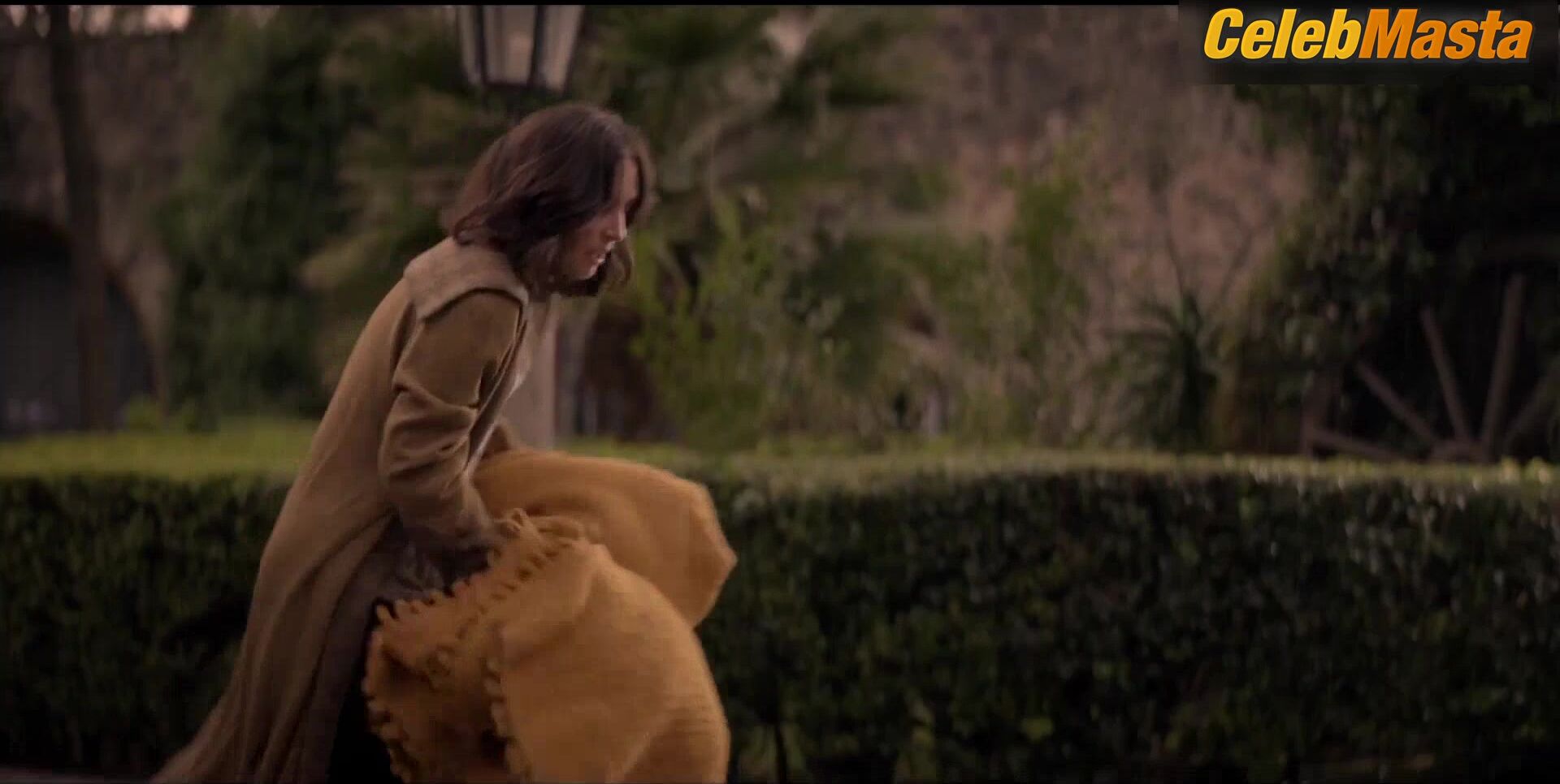 Zuria Vega ’s Booty Scene In Las Pelotaris 1926 - Photo 2 of 5 photo 1