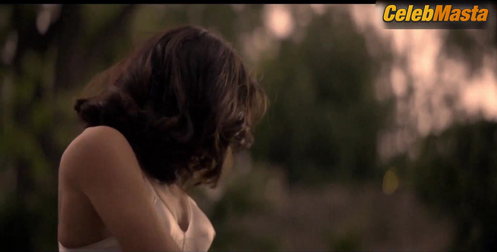 Zuria Vega ’s Booty Scene In Las Pelotaris 1926 - Photo 2 of 5