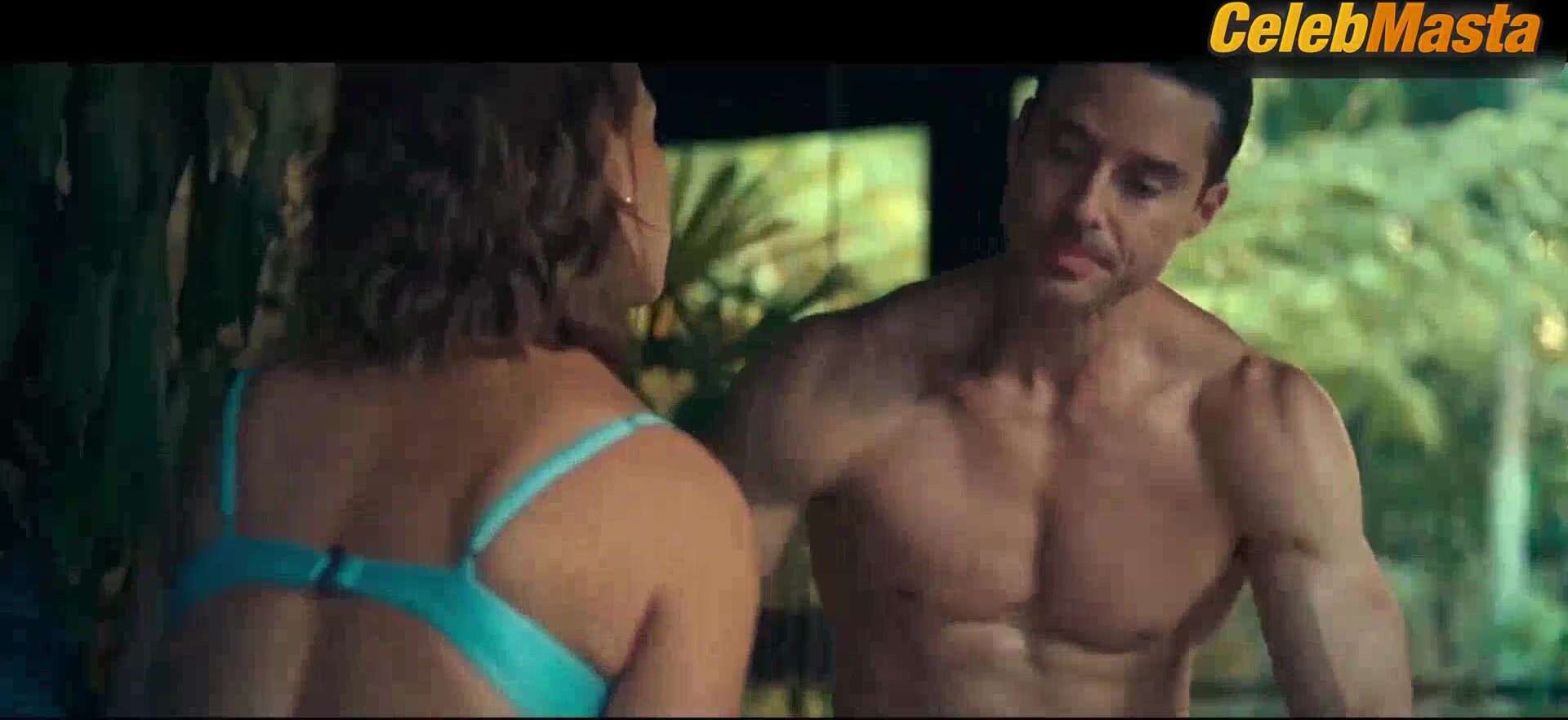 Carolina Miranda ’s Tits, Bikini Scene In Fake Profile - Photo 2 of 5 photo 5