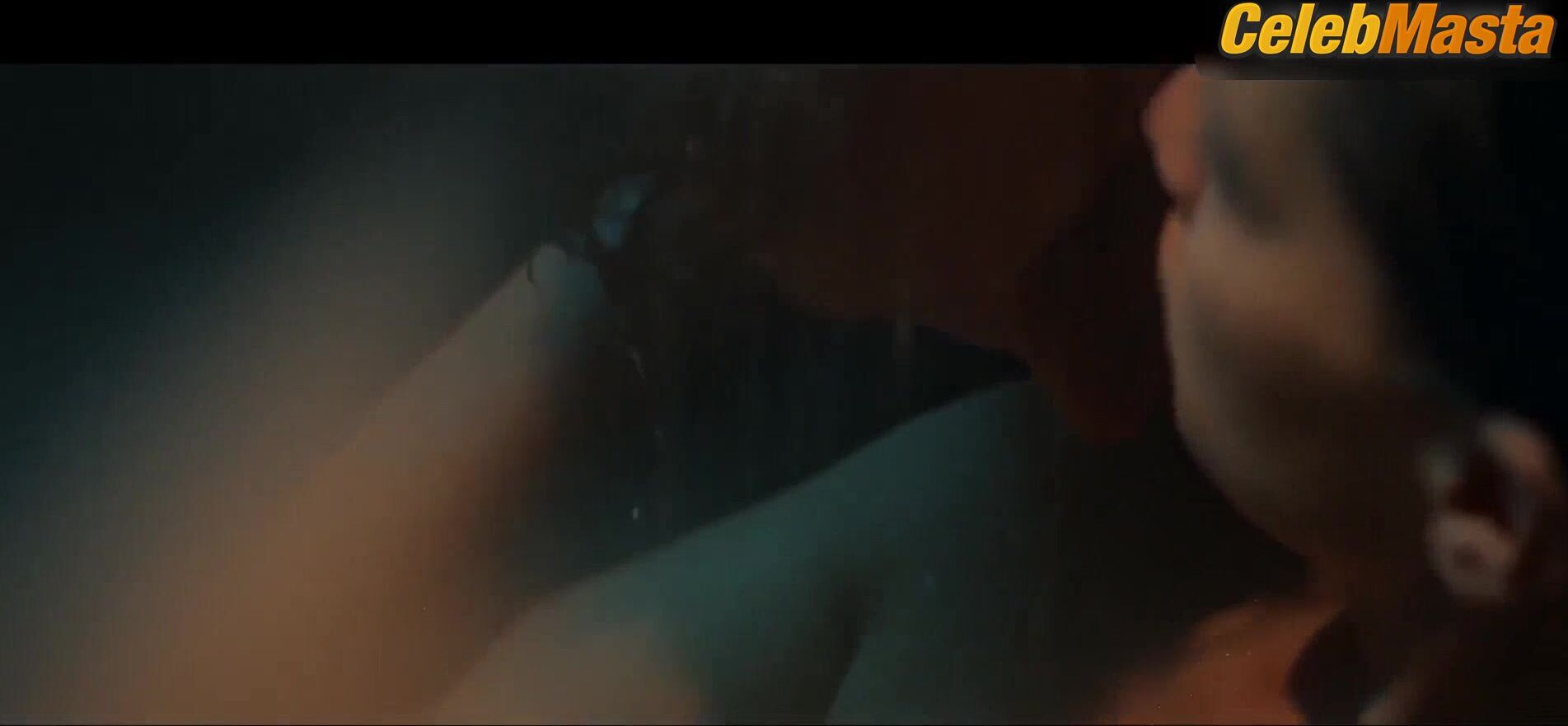Carolina Miranda Flaunts Sexy Scene In Fake Profile - Photo 1 of 5 photo 5