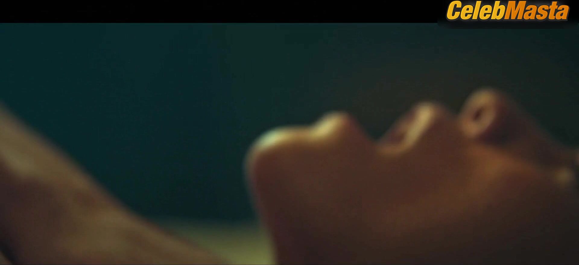 Carolina Miranda Shows Boobs Scene In Fake Profile - Photo 2 of 5 photo 4