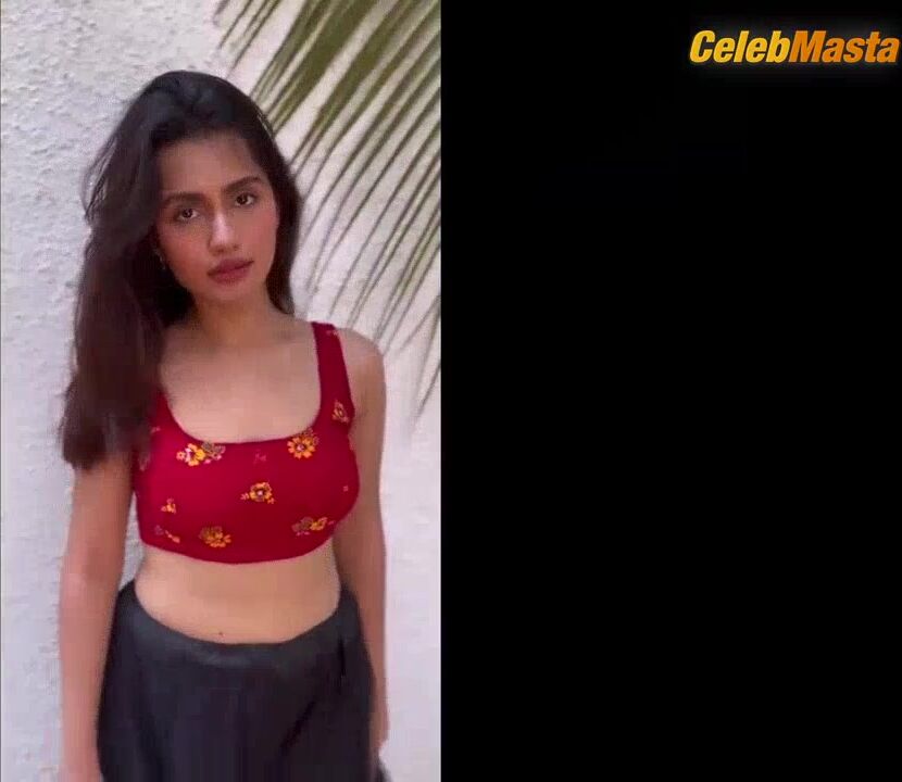 Anushka Luhar Tits Scene From Photos & Videos - Photo 2 of 5
