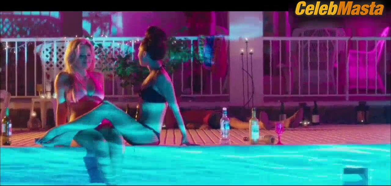 Algina Lipskis And Emily Atack Bikini, Lesbian Scene From - Photo 2 of 5