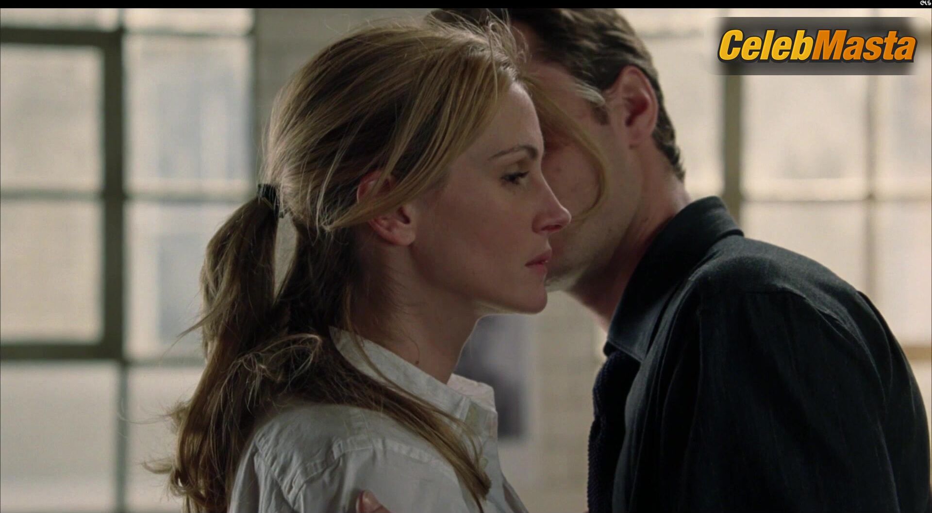 Julia Roberts Sexy Scene From Closer - Photo 1 of 5 photo 4