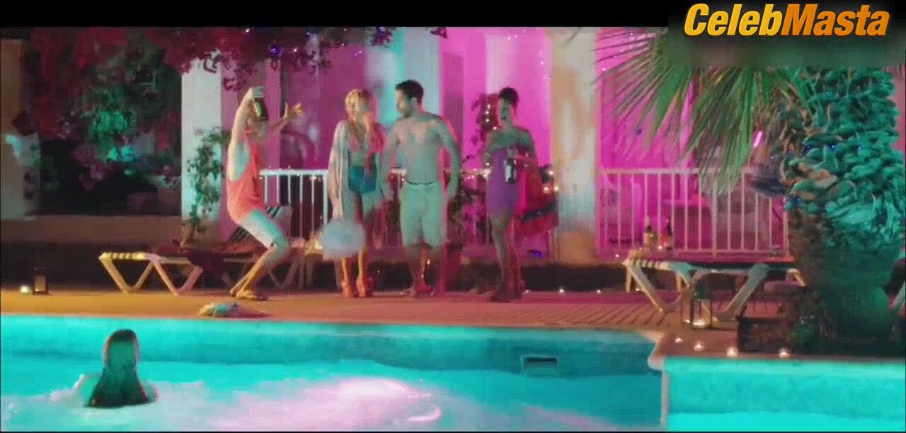 Algina Lipskis , Emily Atack And Cara Theobold Swimsuit - Photo 2 of 5 photo 5