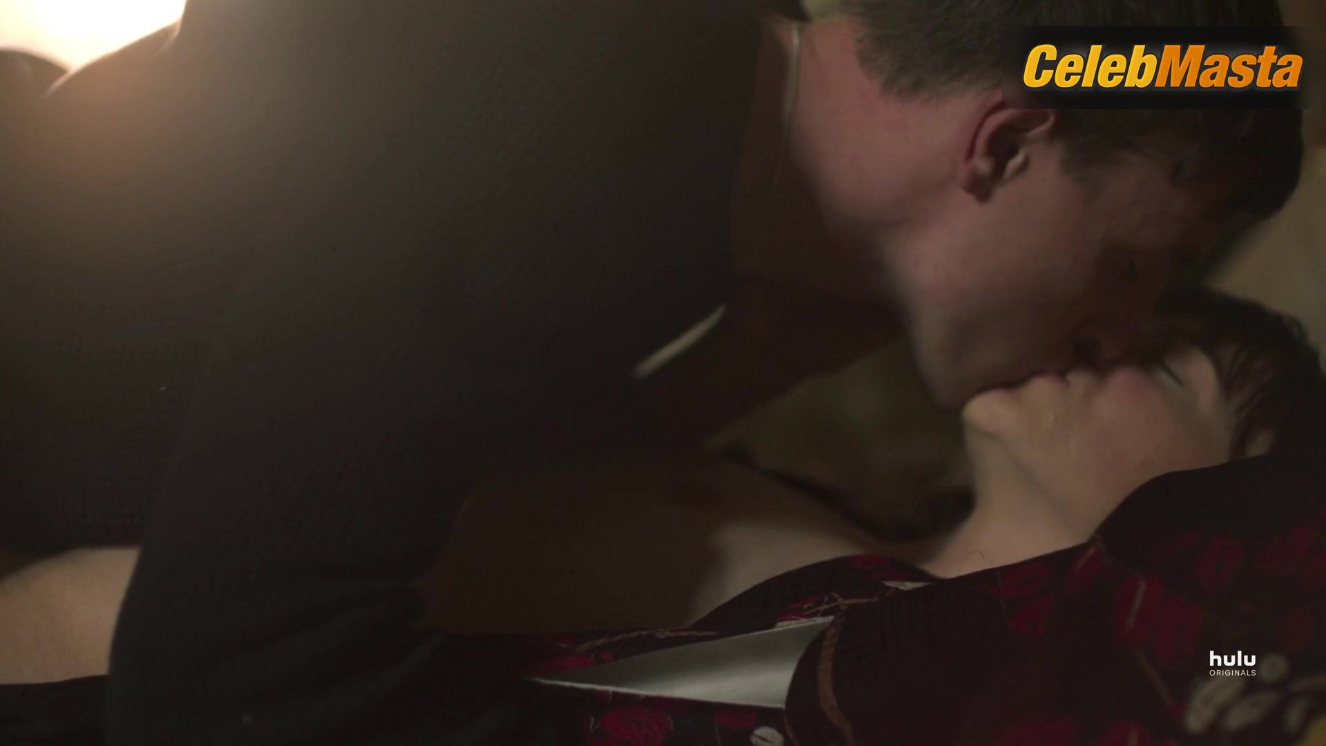 Daisy Edgar-jones Boobs Scene In Normal People - Photo 1 of 5