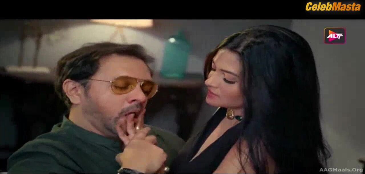 Amika Shail Navina Bole, Riya Sen, , Nikita Ghag And - Photo 1 of 5 photo 5