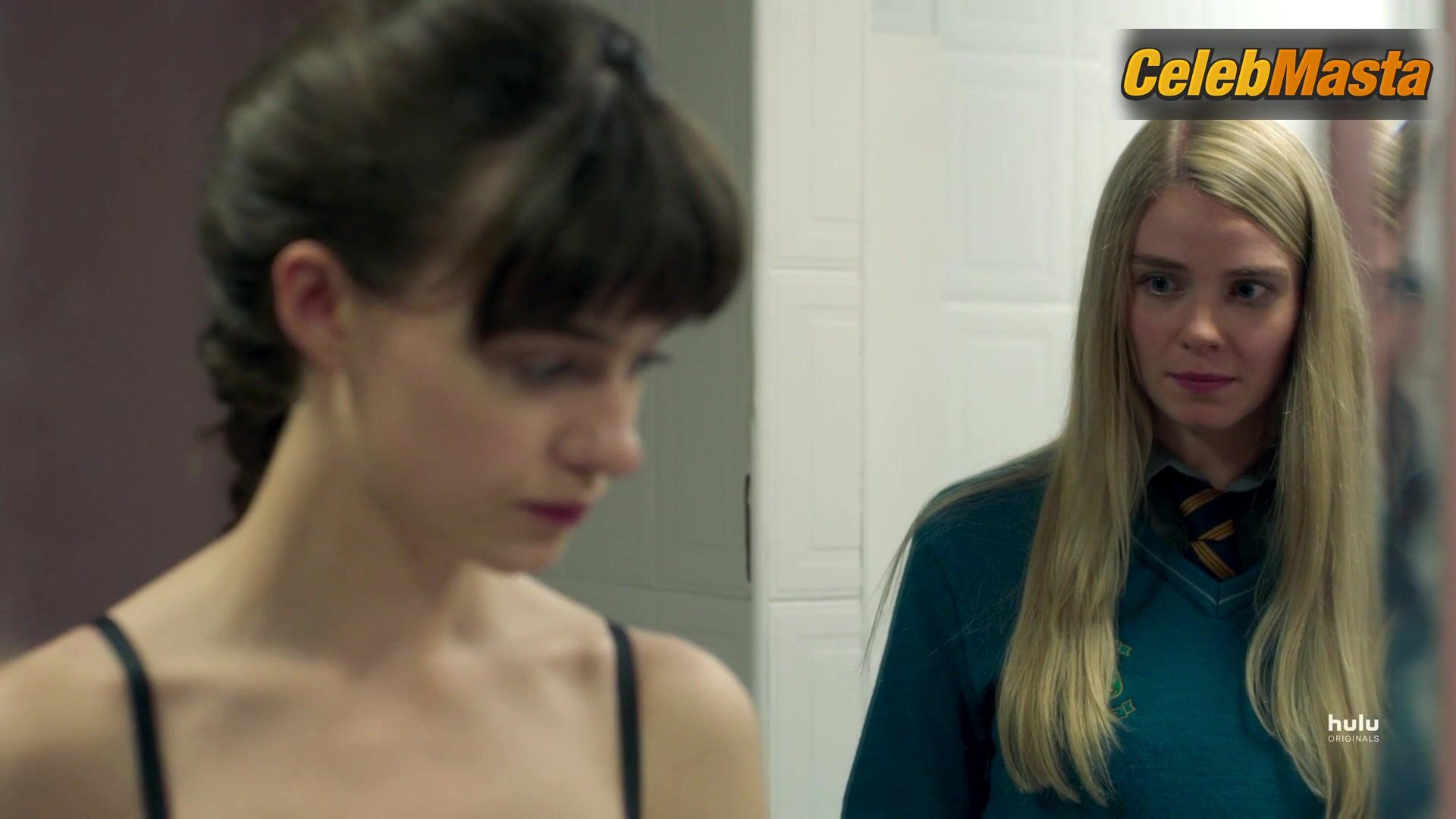 Daisy Edgar-jones ’s Underwear Scene From Normal People - Photo 1 of 5 photo 2