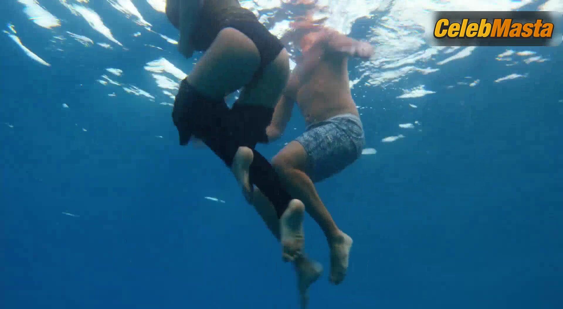 Perdita Weeks Swimsuit Scene From Magnum P.i. - Photo 2 of 5 photo 5