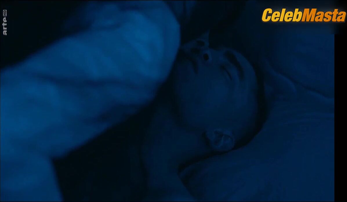 Juliette Binoche ’s Sexy Scene In High Life - Photo 2 of 5 photo 5