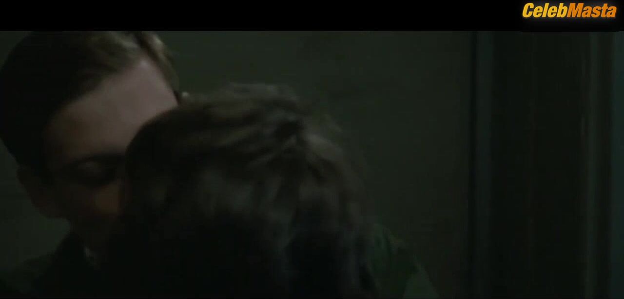Juliette Binoche Booty, Tits Scene From Rendez-vous - Photo 2 of 5 photo 5