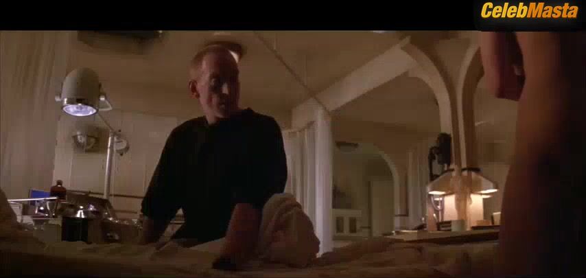 Sigourney Weaver ’s Sexy Scene From Alien 3 - Photo 2 of 5 photo 4