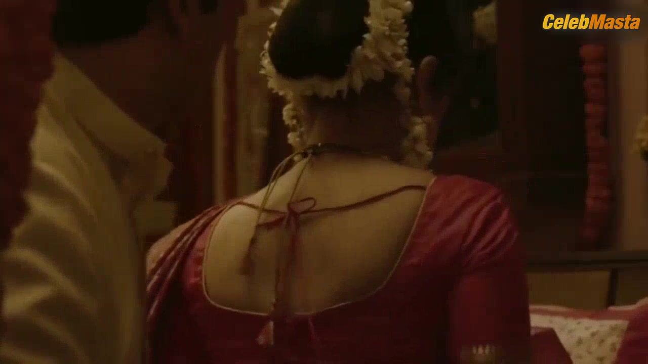 Siya Mahajan Tits Scene From Dr. Arora - Photo 2 of 5 photo 4