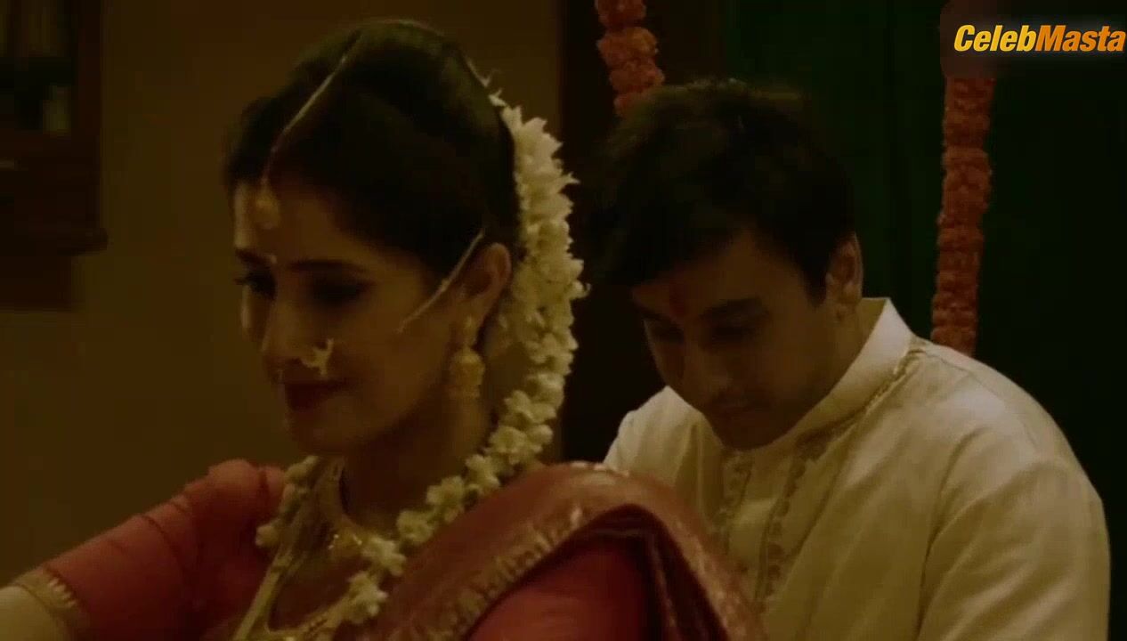 Siya Mahajan Tits Scene From Dr. Arora - Photo 2 of 5 photo 5
