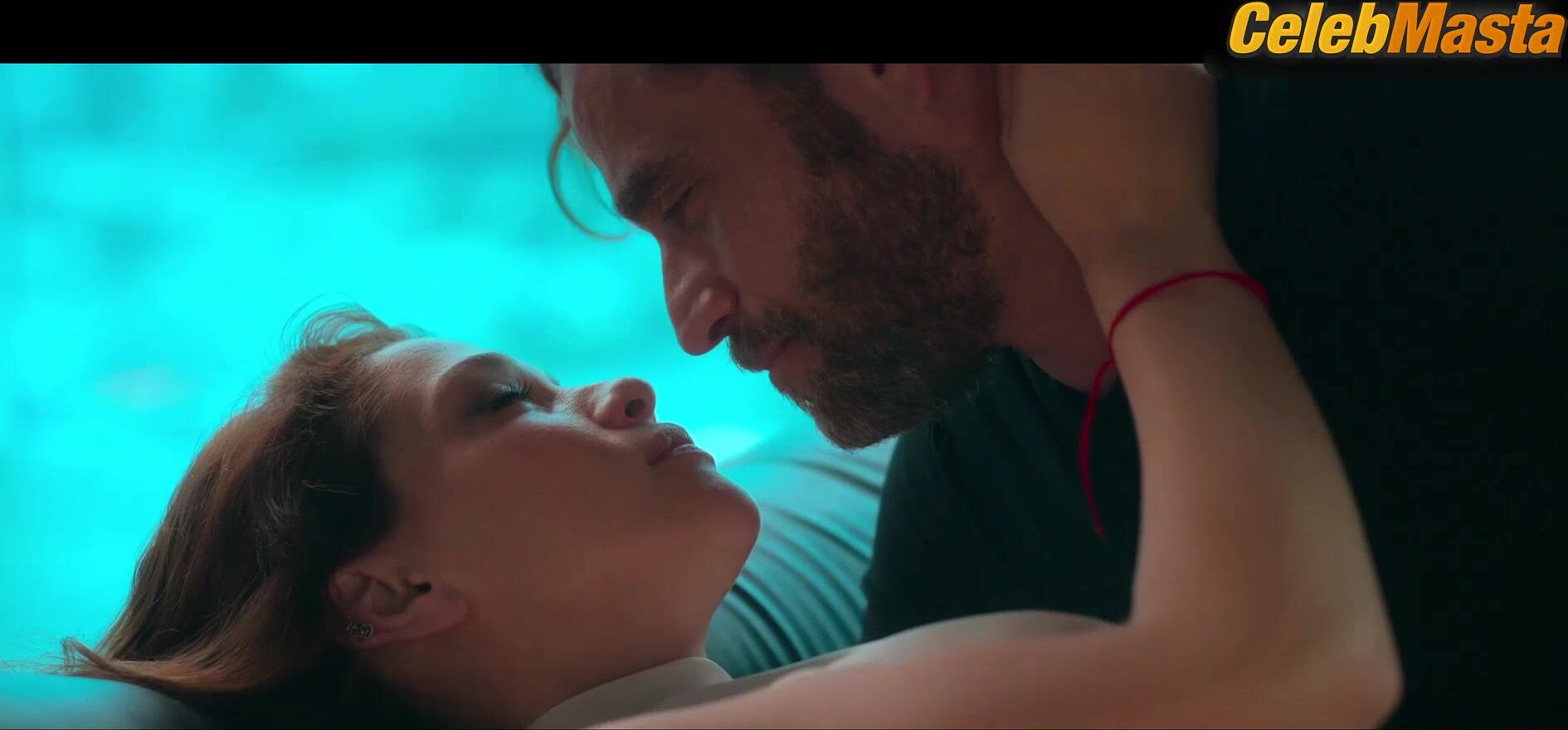 Carolina Miranda Tits, Underwear Scene From The Red Thread - Photo 2 of 5 photo 5