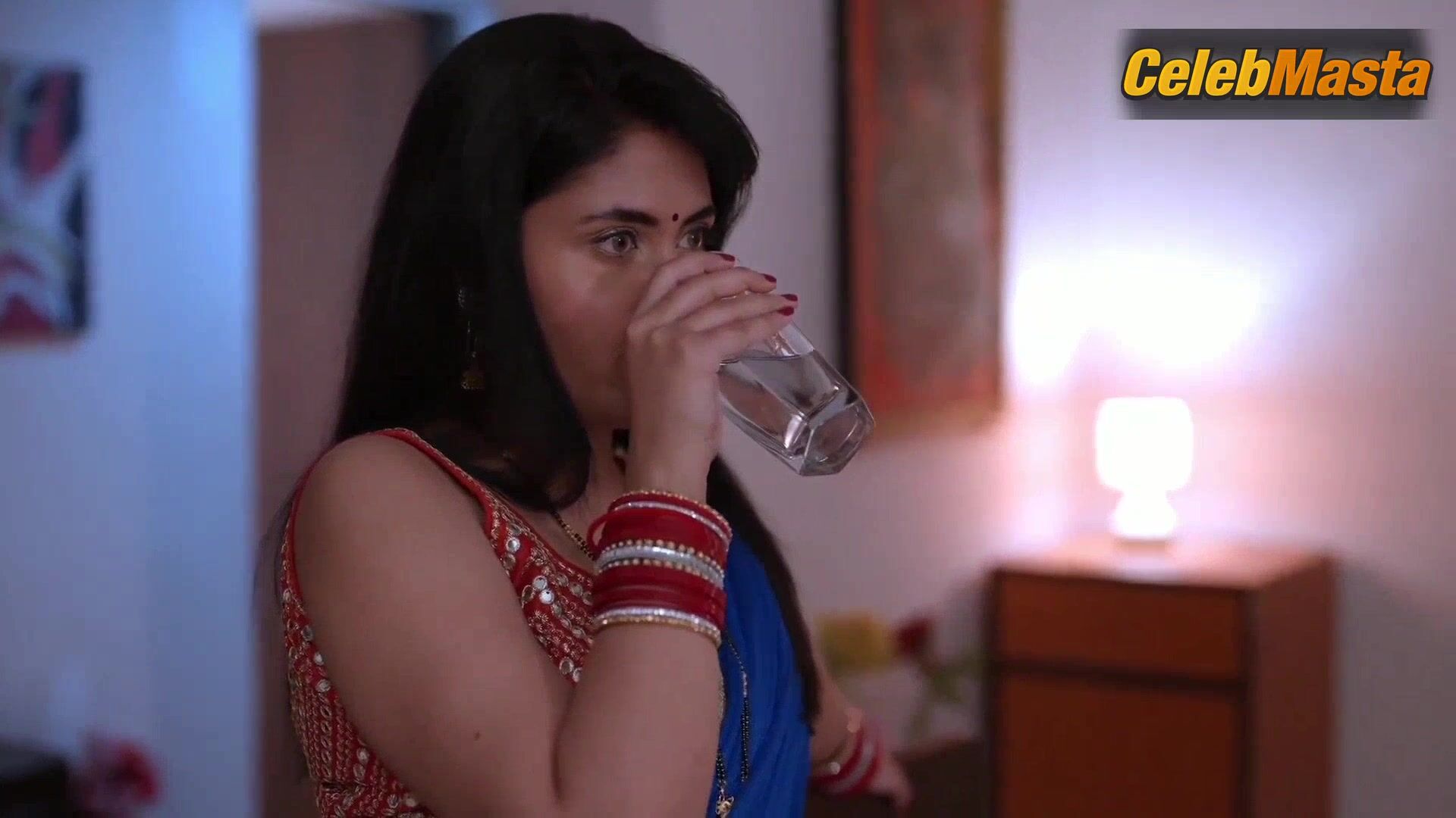 Manvi Chugh Sexy Scene From Jabariya Dulhan - Photo 1 of 5 photo 5