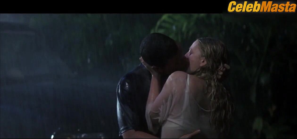 Drew Barrymore ’s Underwear Scene From 50 First Dates - Photo 2 of 5