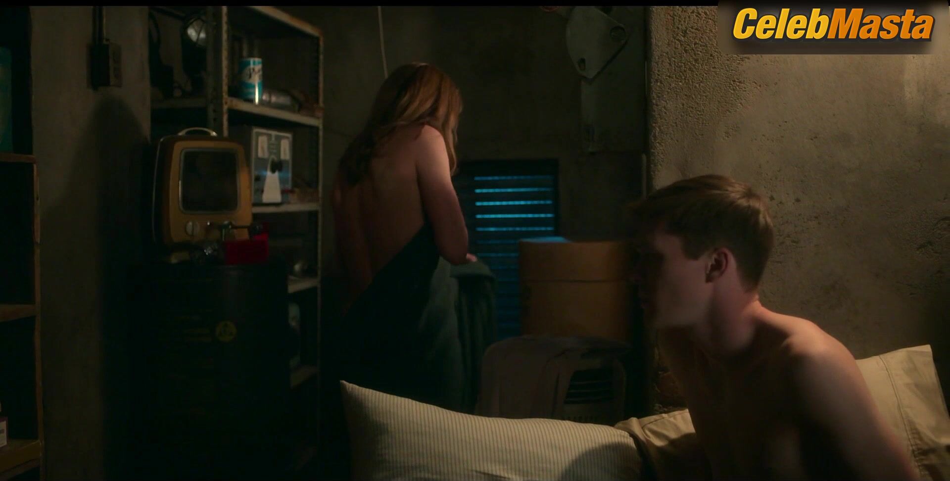 Shantel Vansanten ’s Underwear Scene From For All Mankind - Photo 1 of 5 photo 4