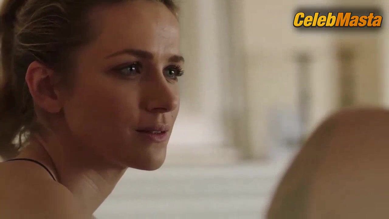 Shantel Vansanten ’s Underwear Scene From Shooter - Photo 2 of 5 photo 5
