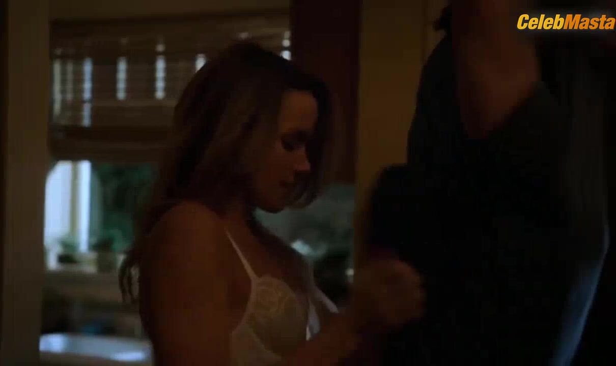 Shantel Vansanten Tits, Underwear Scene From Gang Related - Photo 1 of 5 photo 5