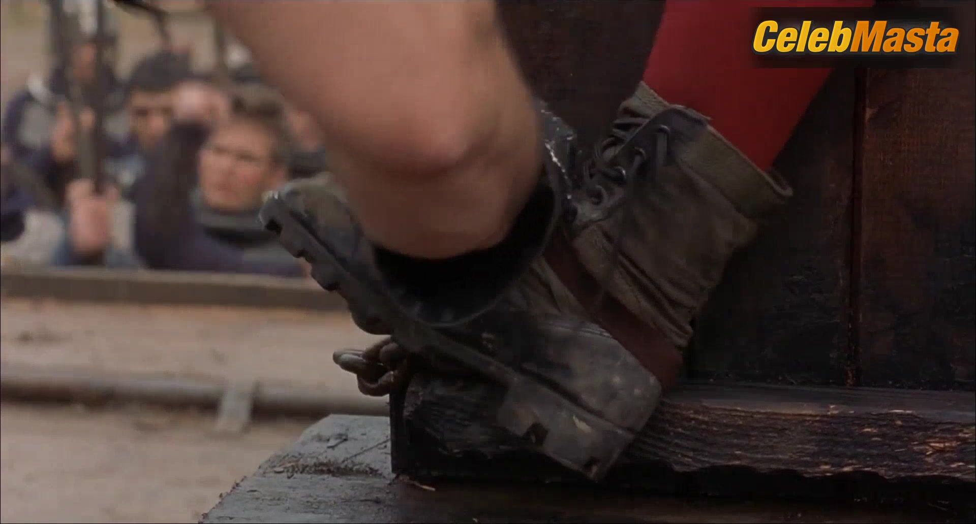 Patricia Velasquez ’s Underwear Scene From Beowulf - Photo 2 of 5