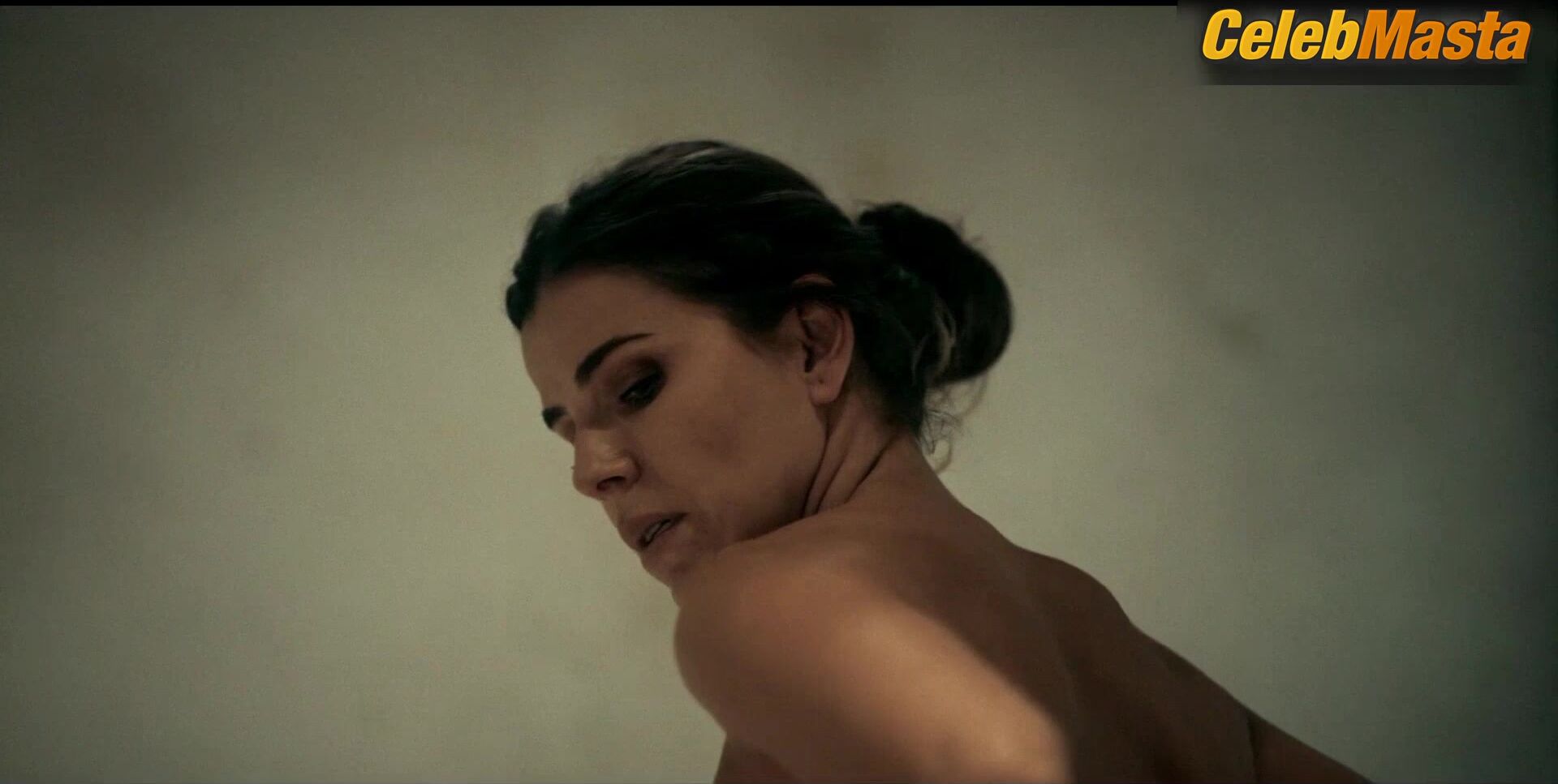 Maria Fernanda Yepes Shows Tits And Booty Scene In Dark Desire - Photo 2 of 5 photo 1
