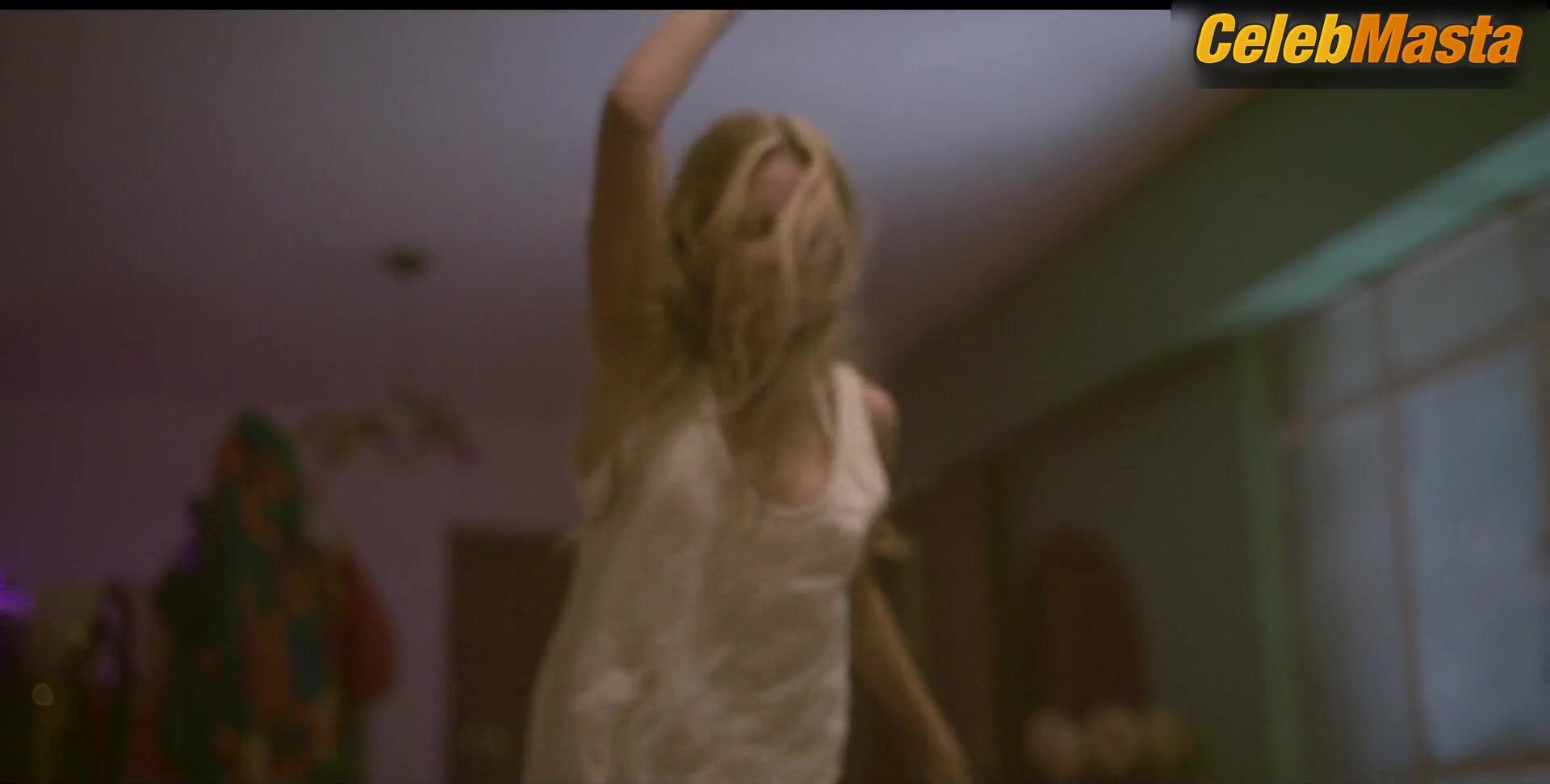 Ester Exposito ’s Underwear Scene From Bandidos - Photo 2 of 5
