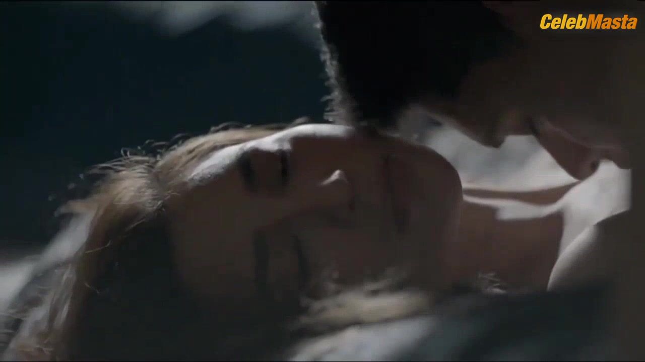 Arci Munoz Booty, Tits Scene From Open - Photo 2 of 5 photo 4