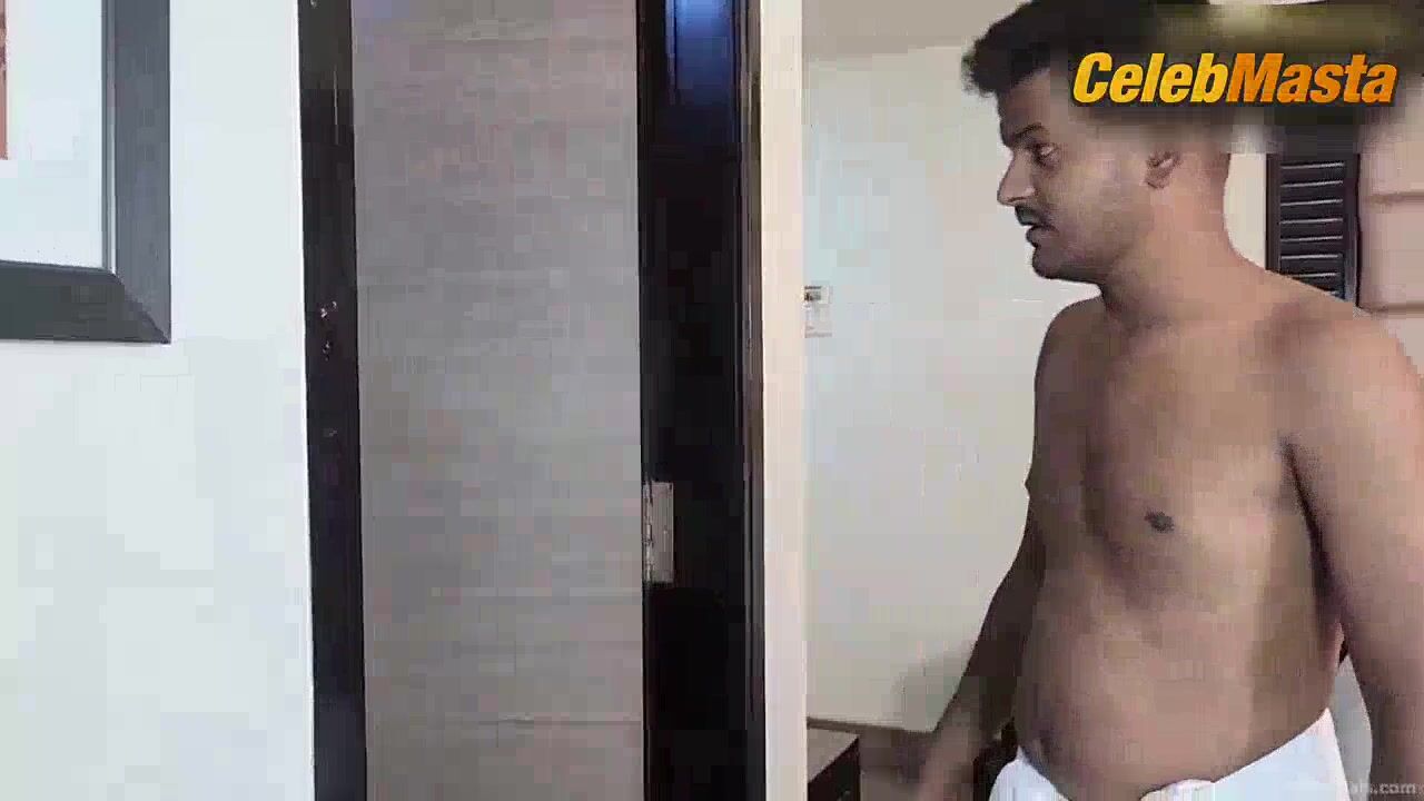 Kajal Chauhan Real Sex Scene From Rasili Bhabhi - Photo 1 of 5