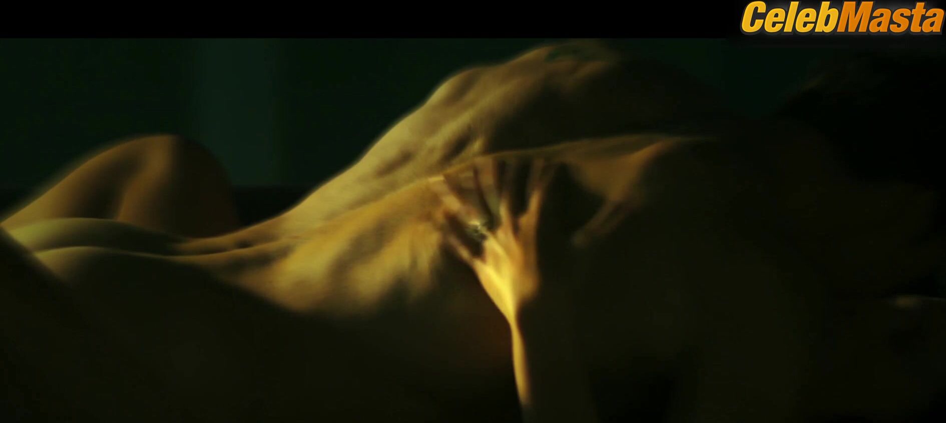 Carolina Miranda Displays Boobs Scene In Fake Profile - Photo 2 of 5 photo 1