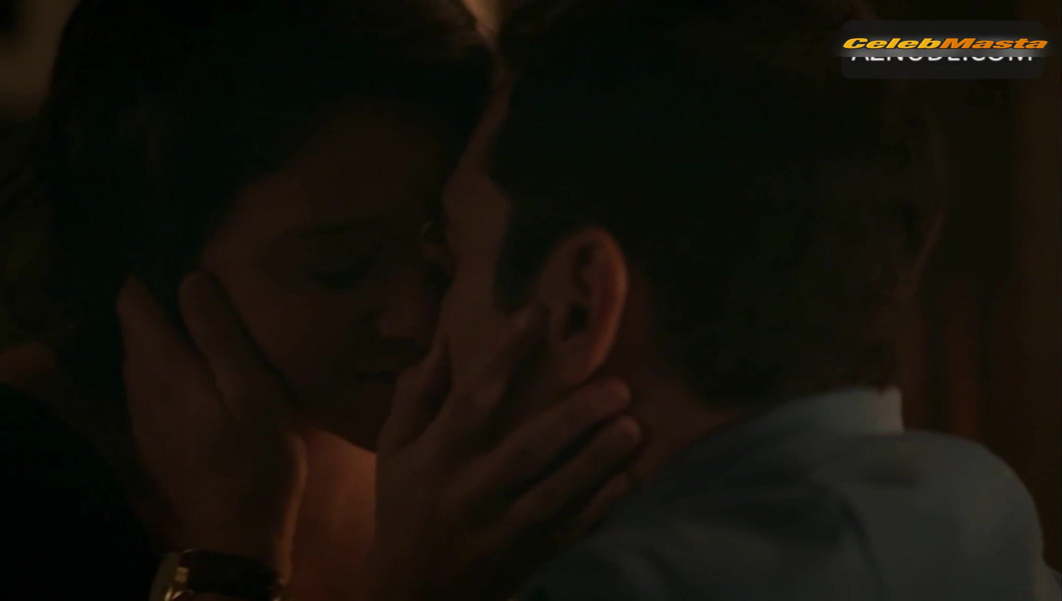 Gina Rodriguez Bares Sexy Scene In Will Trent - Photo 4 of 5 photo 2