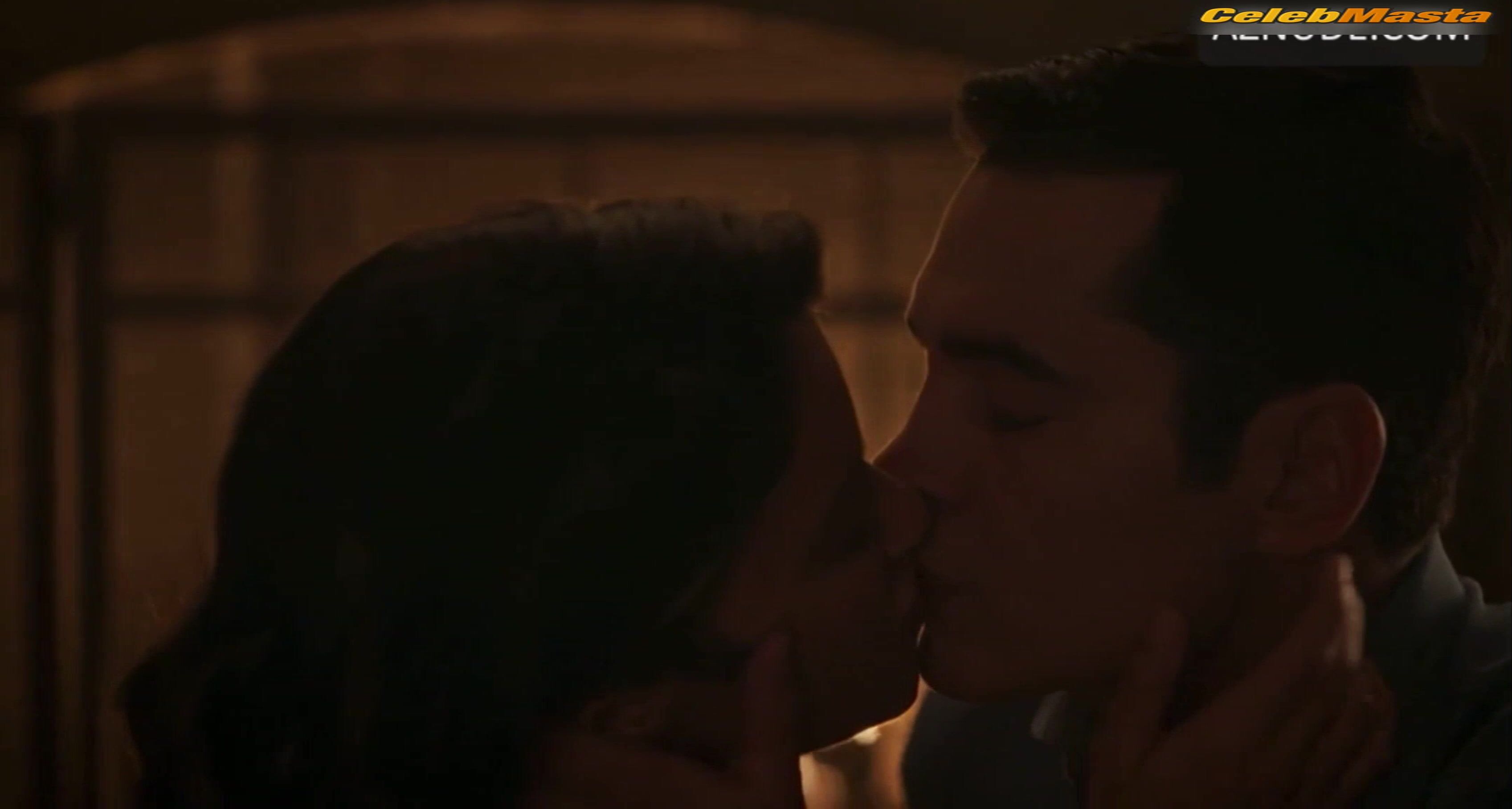 Gina Rodriguez Bares Sexy Scene In Will Trent - Photo 4 of 5 photo 5