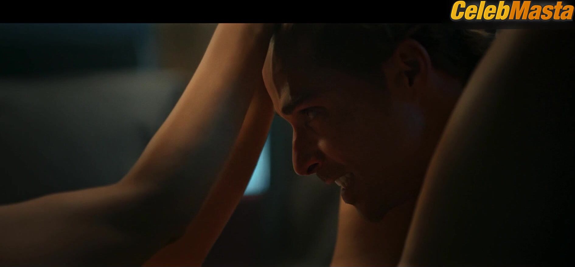 Carolina Miranda Shows Breasts Scene In Fake Profile - Photo 2 of 5 photo 4