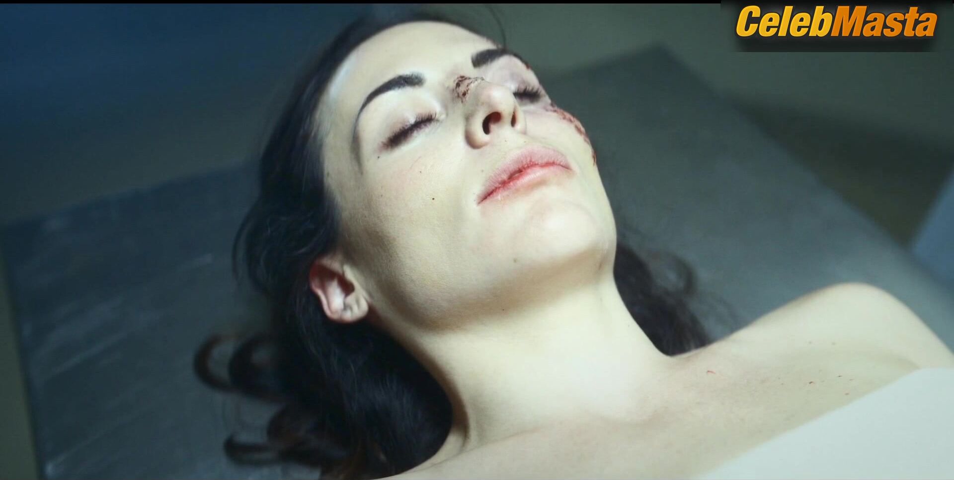 Zuria Vega ’s Sultry Scene In Las Pelotaris 1926 - Photo 1 of 5