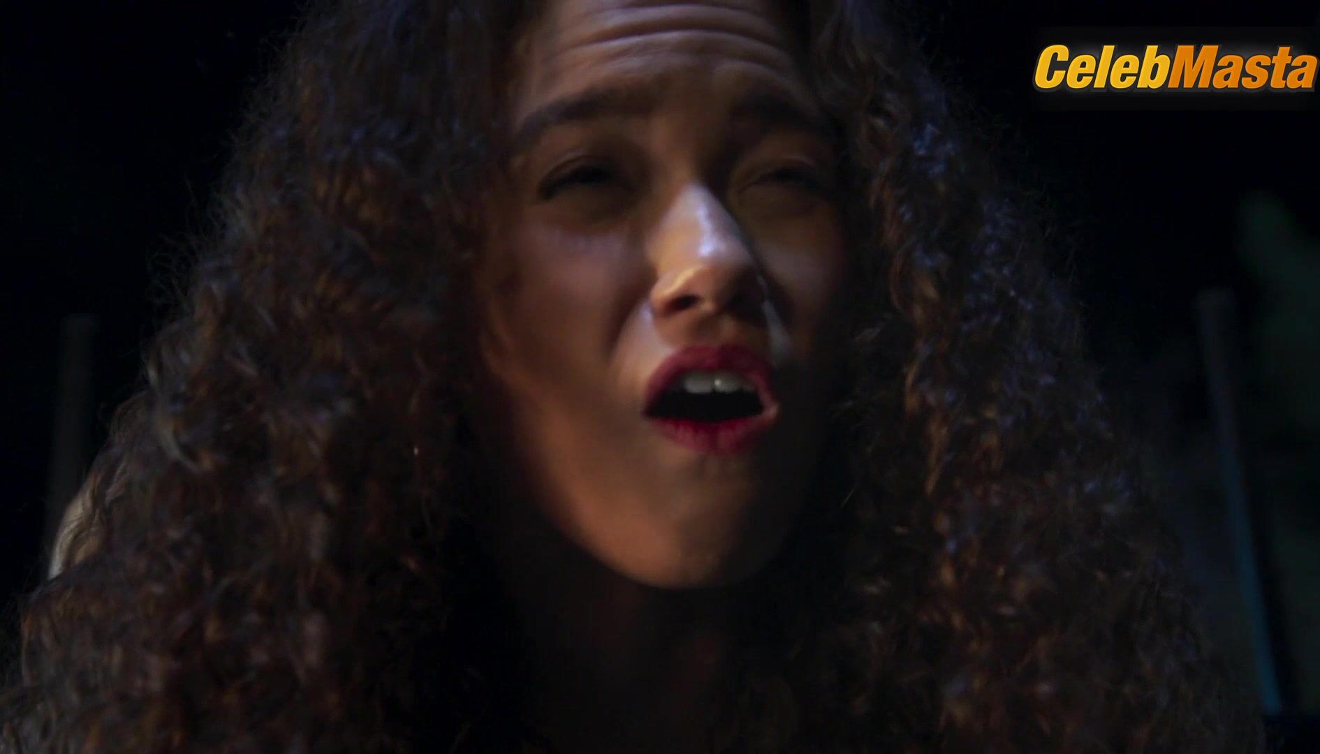 Madison Pettis Underwear Scene In American Pie Presents: - Photo 2 of 5 photo 4