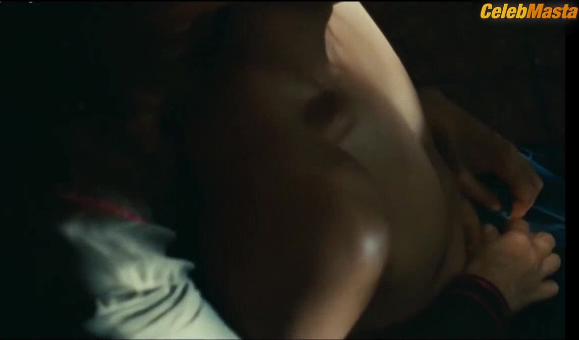 Isabelle Huppert ’s Tits, Swimsuit Scene In Ma Mere - Photo 2 of 5 photo 4