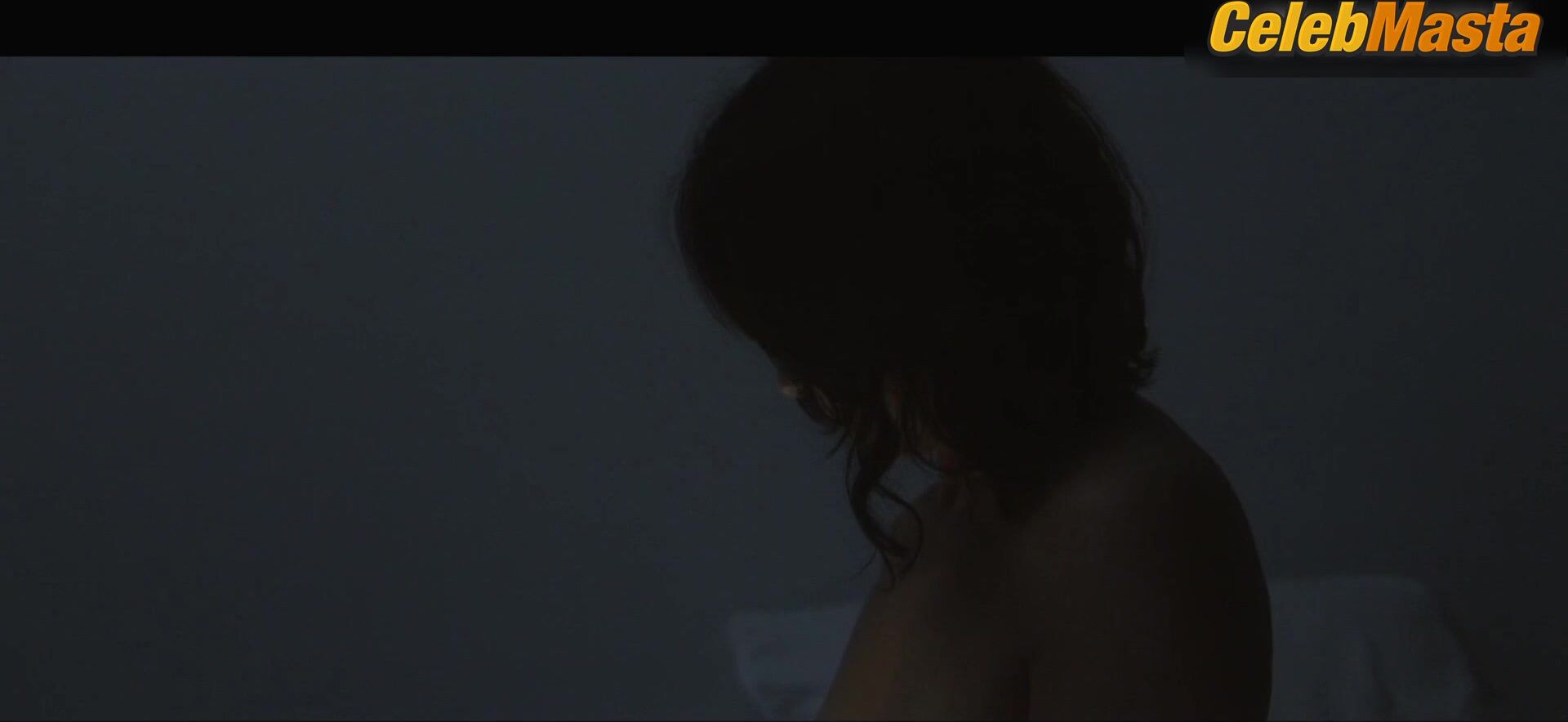 Juliette Binoche Flaunts Tits, Bush Scene In Fire - Photo 2 of 5