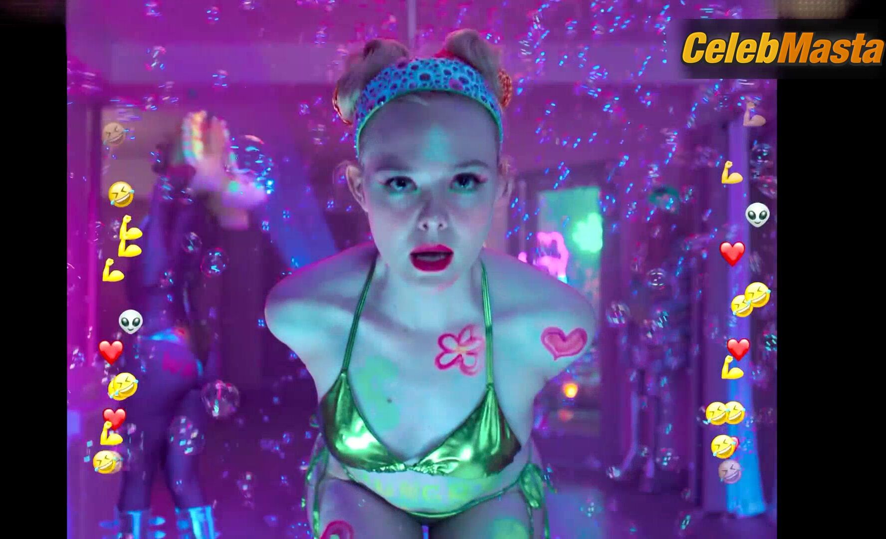 Elle Fanning And Lindsey Normington’s Swimsuit, - Photo 2 of 5