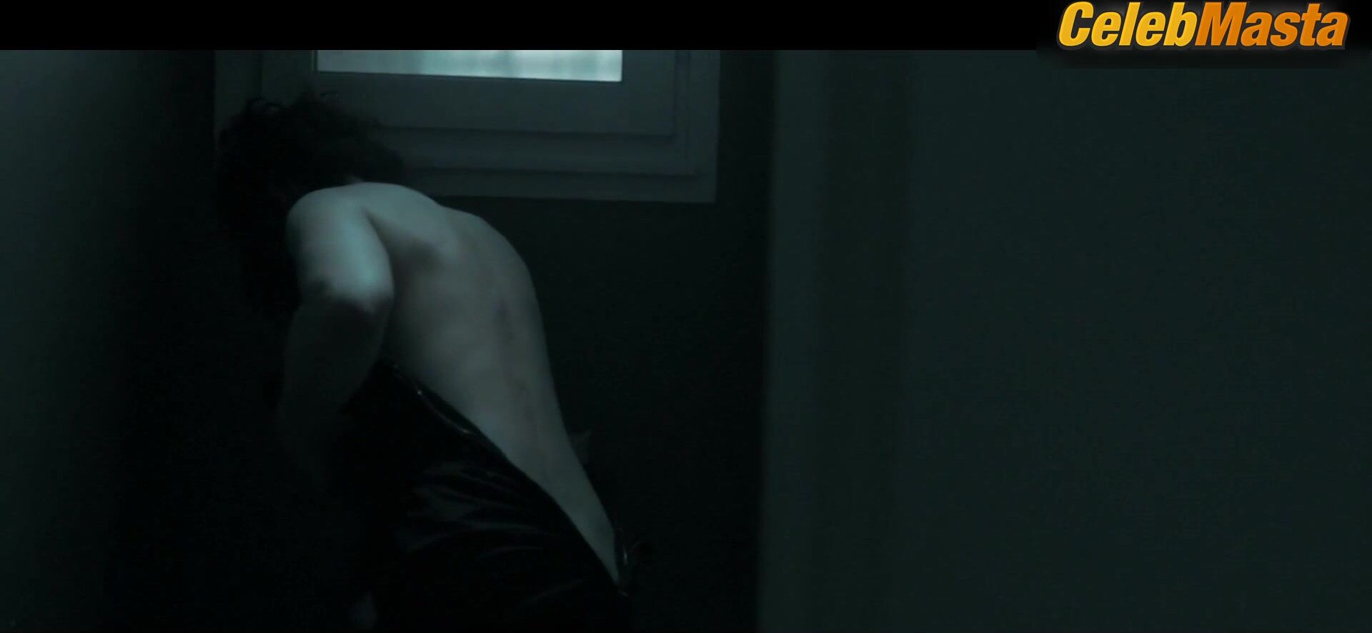 Juliette Binoche Tits Scene From Elles - Photo 2 of 5 photo 4