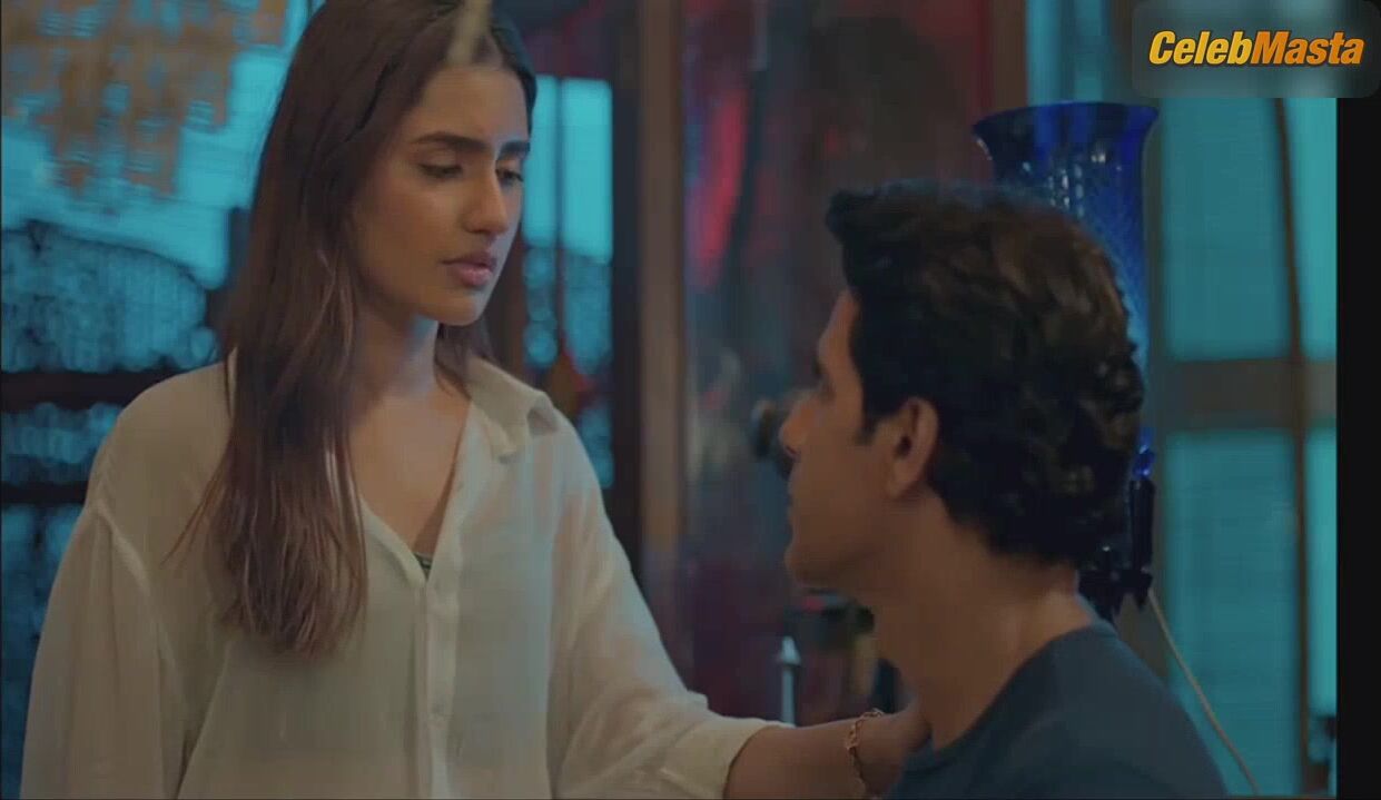 Anushka Luhar ’s Sexy Scene In Fuh Se Fantasy - Photo 1 of 5