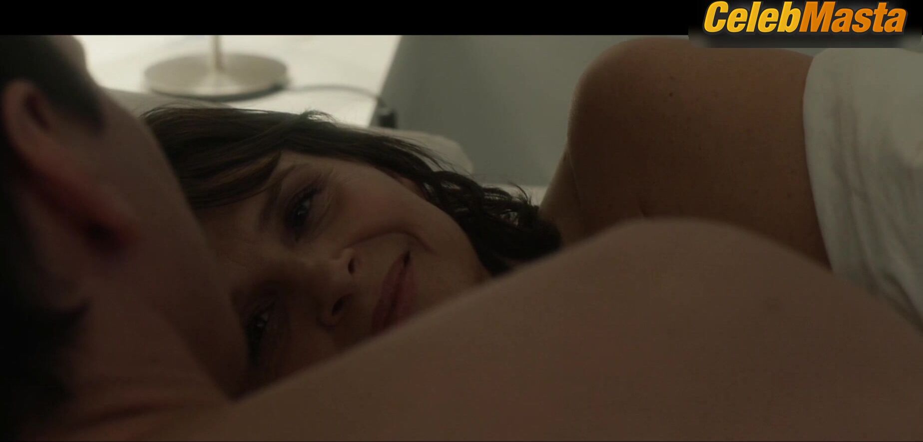 Juliette Binoche Bares Breasts Scene In Fire - Photo 1 of 5