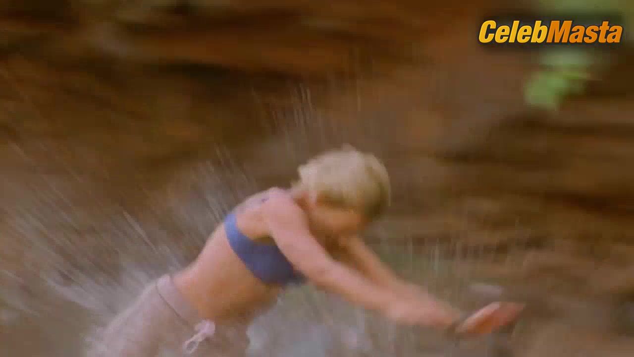 Toni Collette Reveals Underwear Scene In Japanese Story - Photo 1 of 5 photo 4