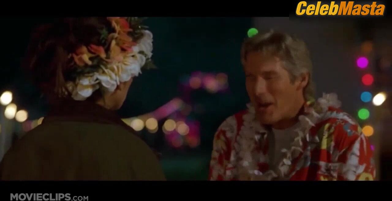 Julia Roberts Bikini Scene In Runaway Bride Movie - Photo 1 of 5 photo 2